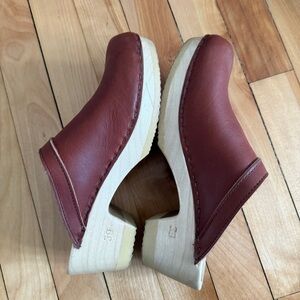 No. 6 old school clogs in bourbon leather, size 39